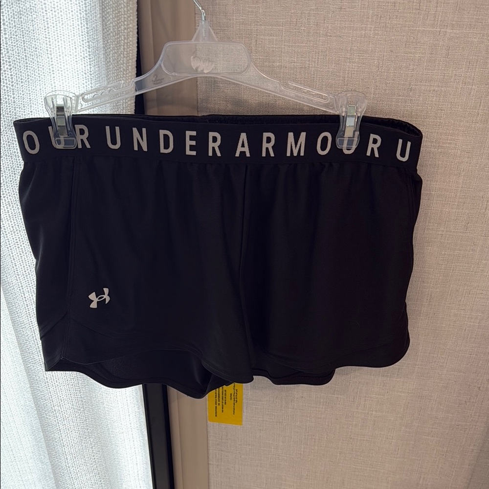 Under Armour Black Athletic Shorts Lightweight Performance